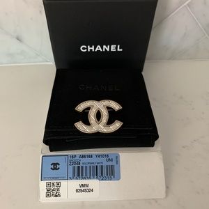 Chanel CC Quilted Brooch
